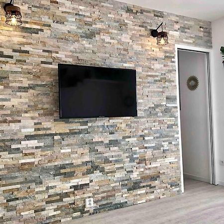 Grand Studio Cabine 30 M² Centre Ville, Refait A Neuf Pour Vous ! Climatise ラ・グランド・モット エクステリア 写真